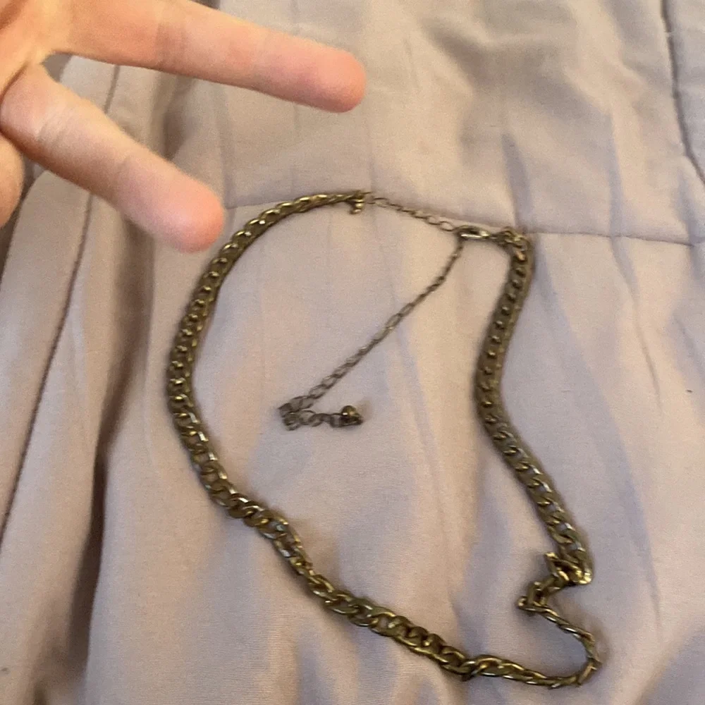Chain - Picture 2 of 2